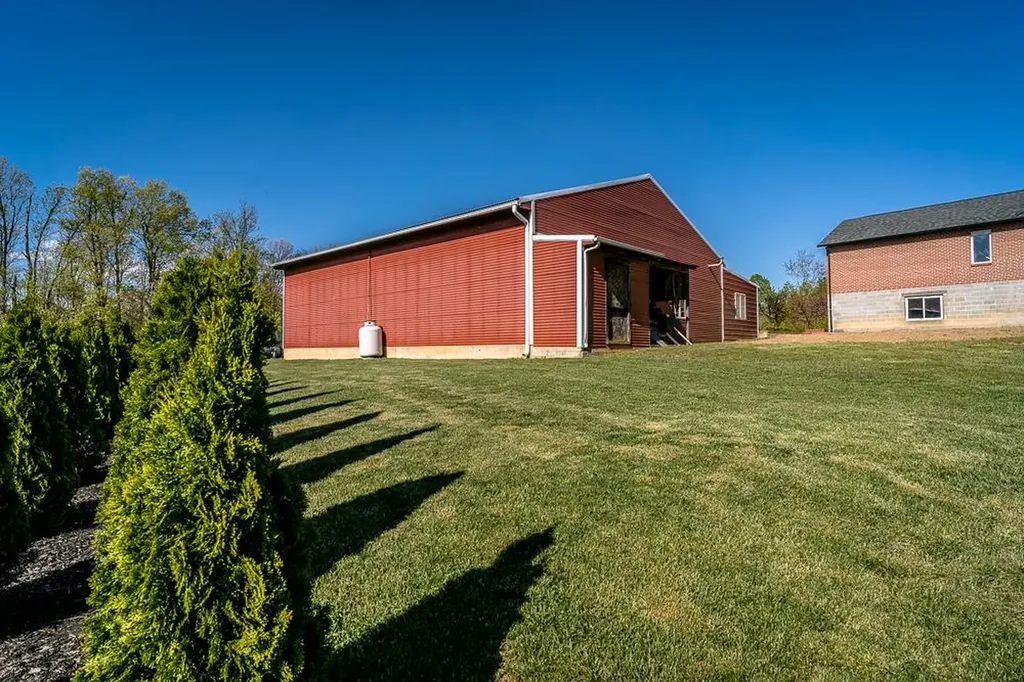 347 Enterprise Road Churchville VA 24421