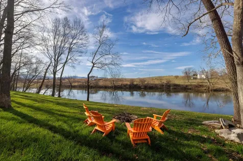 4453 Park Way Elkton VA 22827