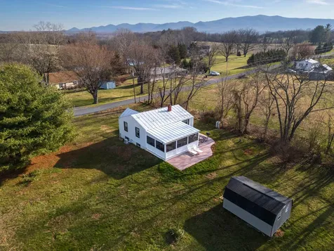 4453 Park Way Elkton VA 22827