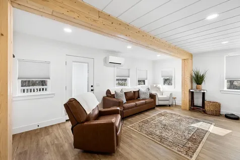 4453 Park Way Elkton VA 22827