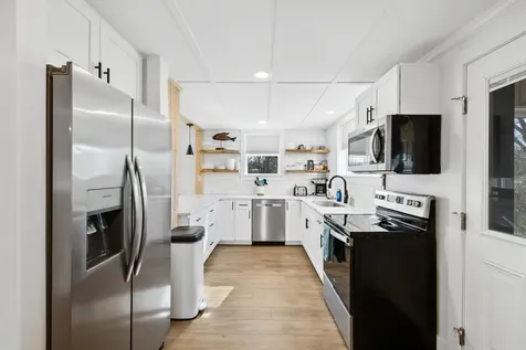 4453 Park Way Elkton VA 22827