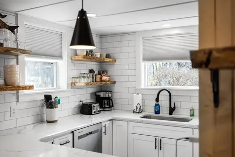 4453 Park Way Elkton VA 22827