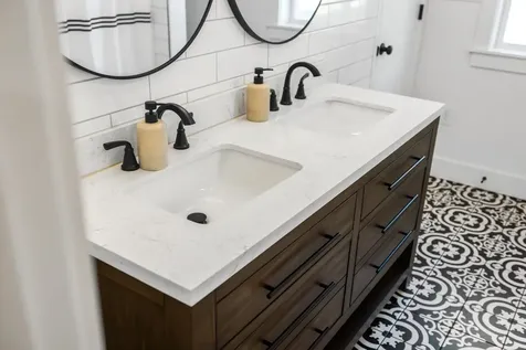 4453 Park Way Elkton VA 22827