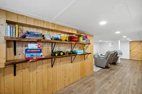 4453 Park Way Elkton VA 22827