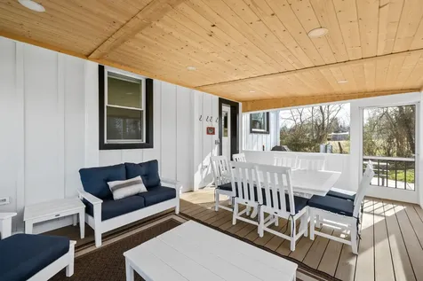 4453 Park Way Elkton VA 22827