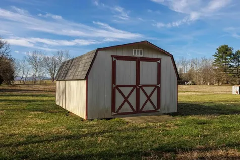 4453 Park Way Elkton VA 22827