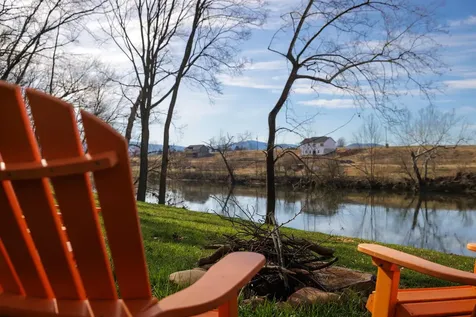 4453 Park Way Elkton VA 22827