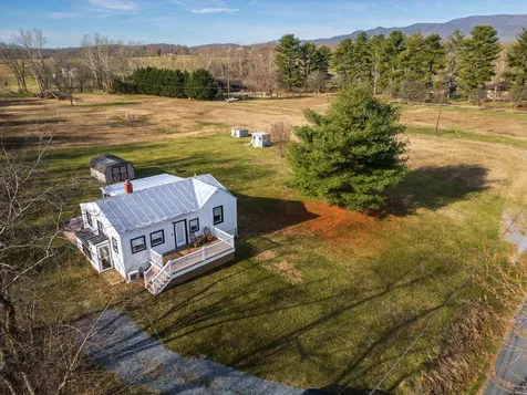 4453 Park Way Elkton VA 22827