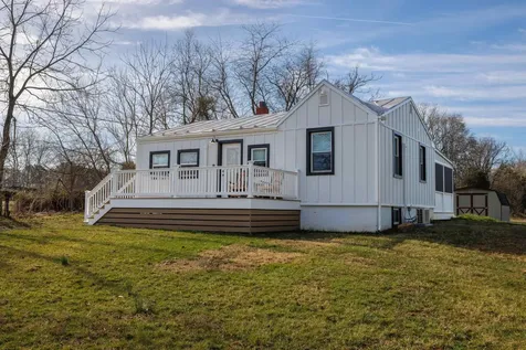 4453 Park Way Elkton VA 22827