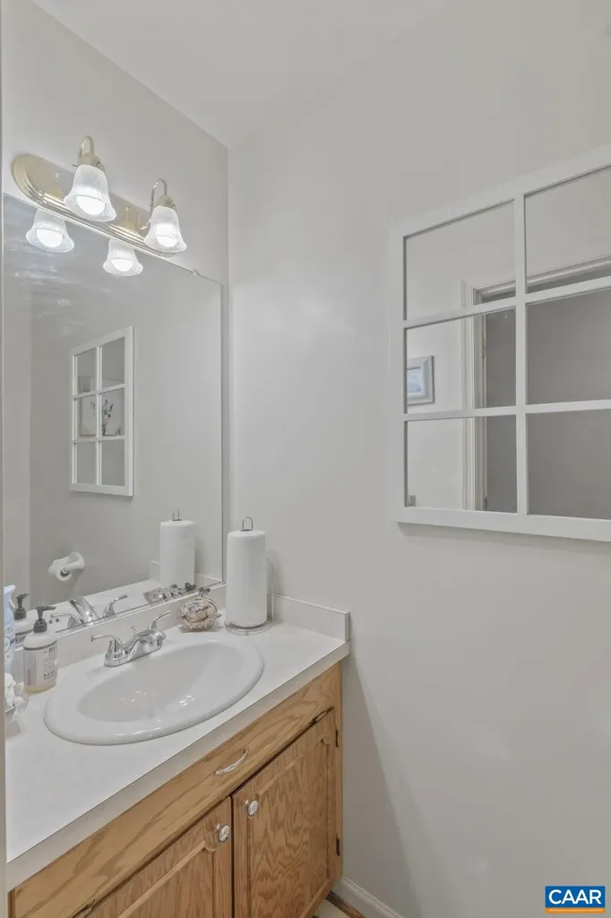 4 Rudolph Street Ruckersville VA 22968