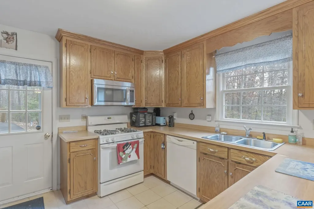 4 Rudolph Street Ruckersville VA 22968