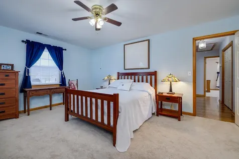 740 Jackson Street Woodstock VA 22664
