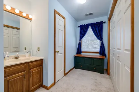 740 Jackson Street Woodstock VA 22664