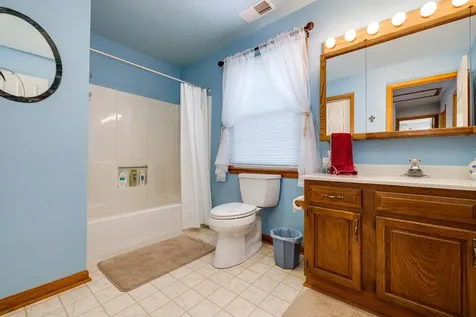 740 Jackson Street Woodstock VA 22664