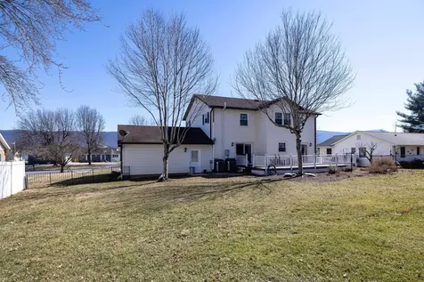740 Jackson Street Woodstock VA 22664