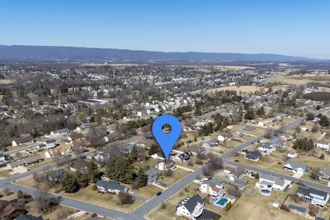 740 Jackson Street Woodstock VA 22664