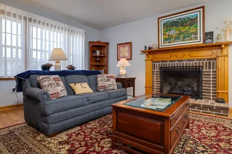 740 Jackson Street Woodstock VA 22664