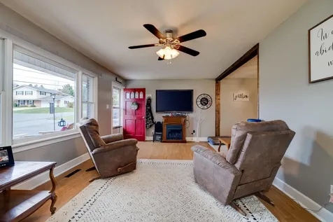 310 F Street Elkton VA 22827