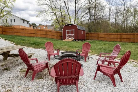 310 F Street Elkton VA 22827