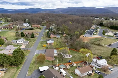 310 F Street Elkton VA 22827