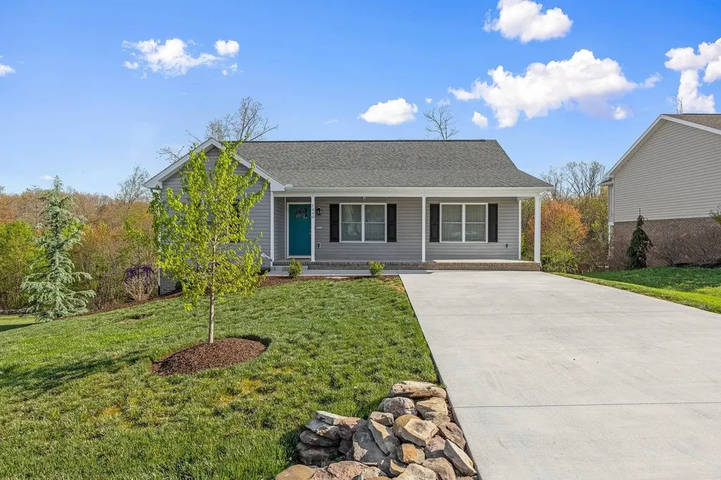 1440 Mandolin Avenue Grottoes VA 24441