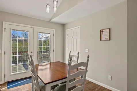 1440 Mandolin Avenue Grottoes VA 24441