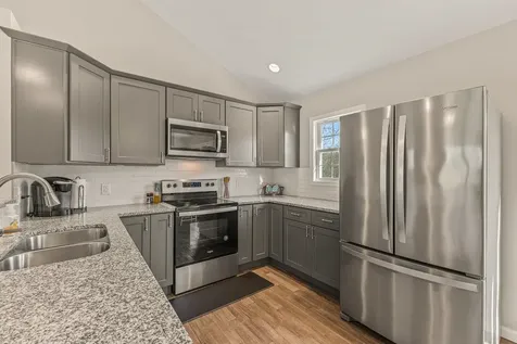 1440 Mandolin Avenue Grottoes VA 24441