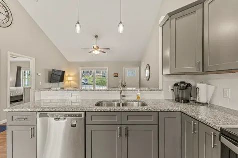 1440 Mandolin Avenue Grottoes VA 24441