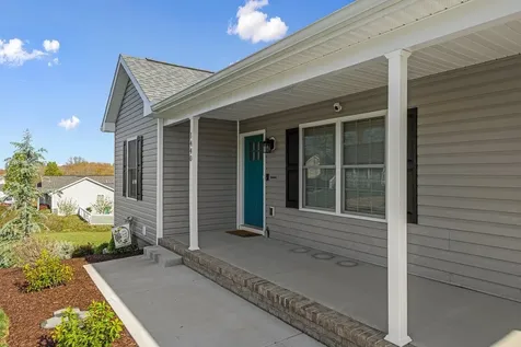 1440 Mandolin Avenue Grottoes VA 24441