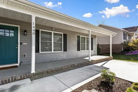 1440 Mandolin Avenue Grottoes VA 24441