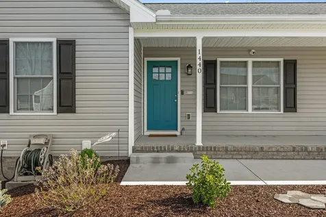 1440 Mandolin Avenue Grottoes VA 24441