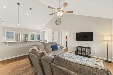 1440 Mandolin Avenue Grottoes VA 24441
