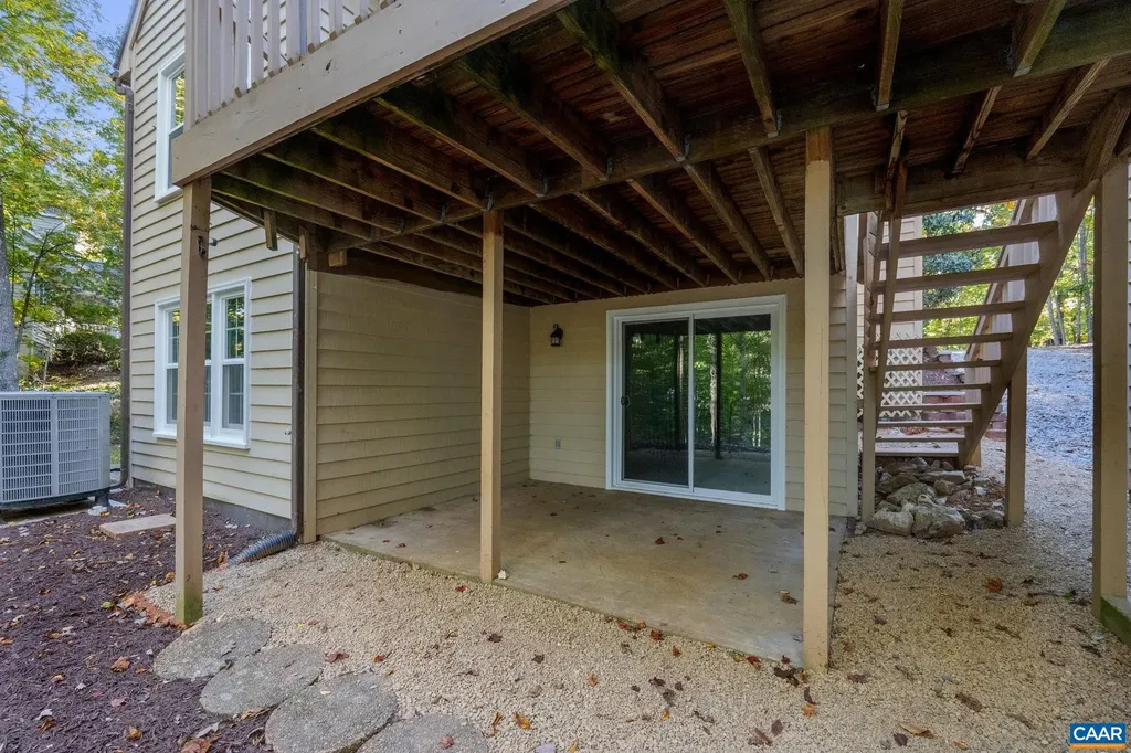 13 Chatham Lane Palmyra VA 22963