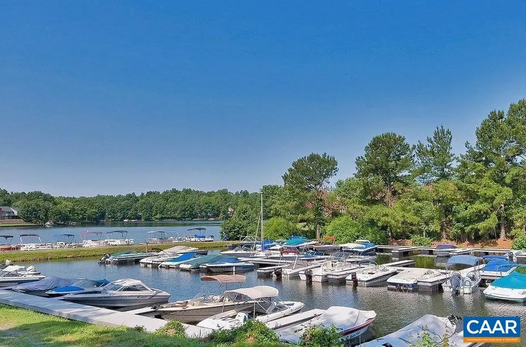 13 Chatham Lane Palmyra VA 22963