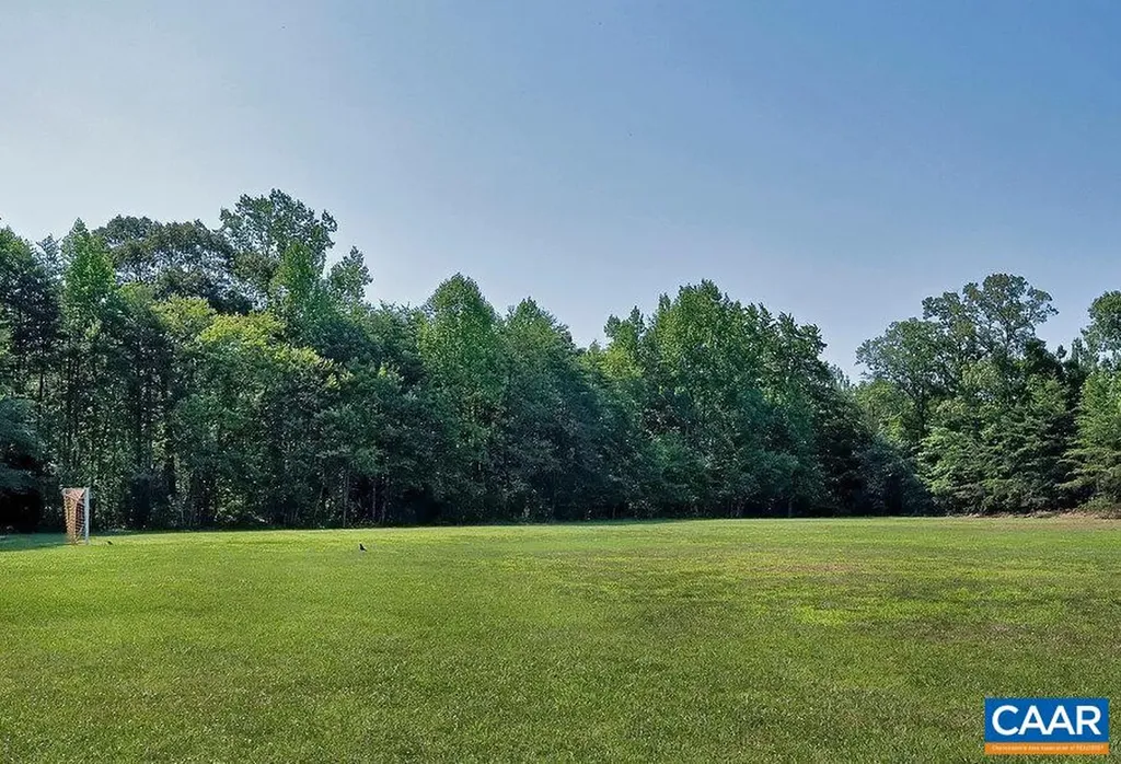 13 Chatham Lane Palmyra VA 22963