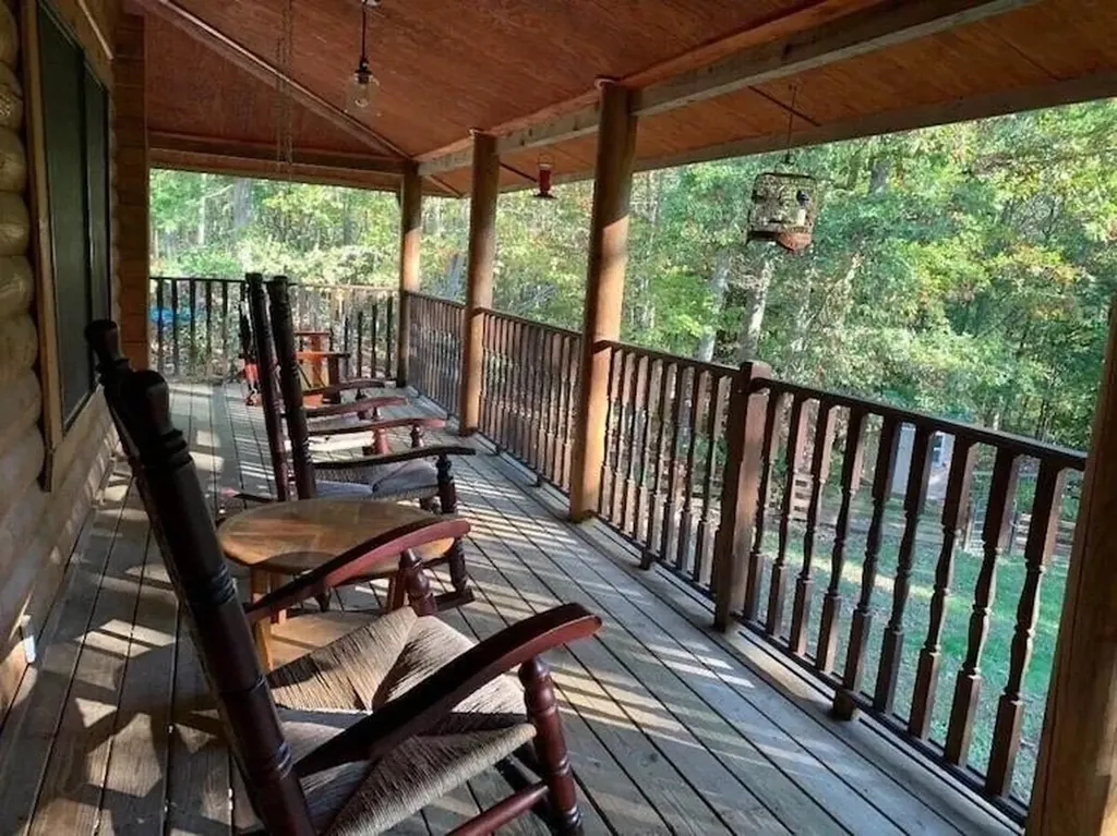 2025 Cutbank Lane Elkton VA 22827