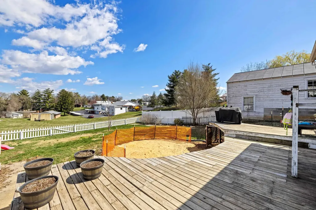 133 Mason Street Broadway VA 22815