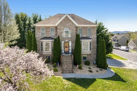 160 Leonard Court Harrisonburg VA 22801