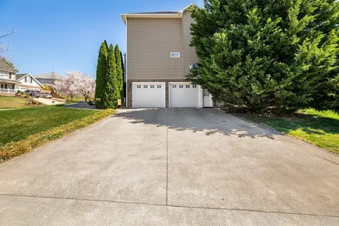 160 Leonard Court Harrisonburg VA 22801