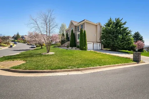 160 Leonard Court Harrisonburg VA 22801