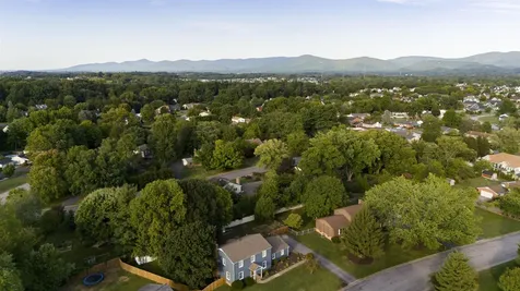2822 Jefferson Lane Waynesboro VA 22980