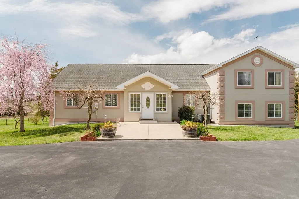 1792 Fadley Road Weyers Cave VA 24486