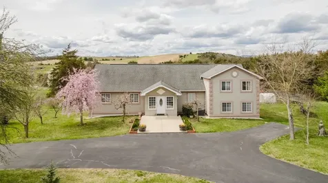 1792 Fadley Road Weyers Cave VA 24486