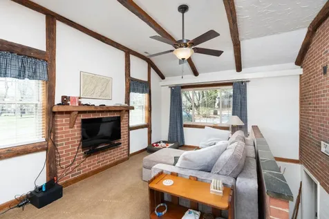 98 York Avenue Stuarts Draft VA 24477