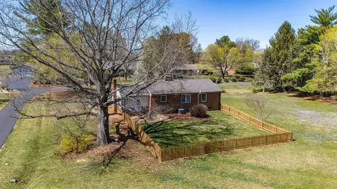 98 York Avenue Stuarts Draft VA 24477
