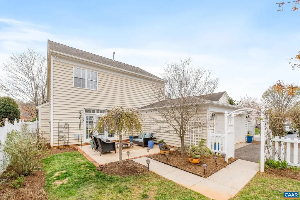 3329 Turnberry Circle Charlottesville VA 22911