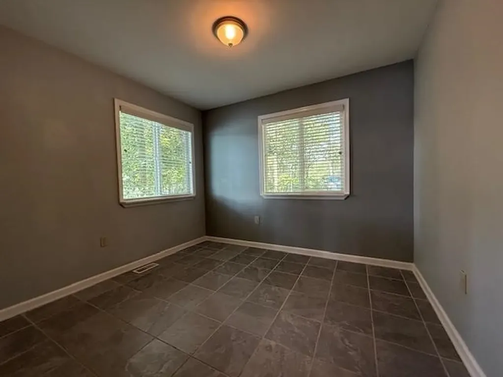 1249 Lakeshore Drive N Louisa VA 23093