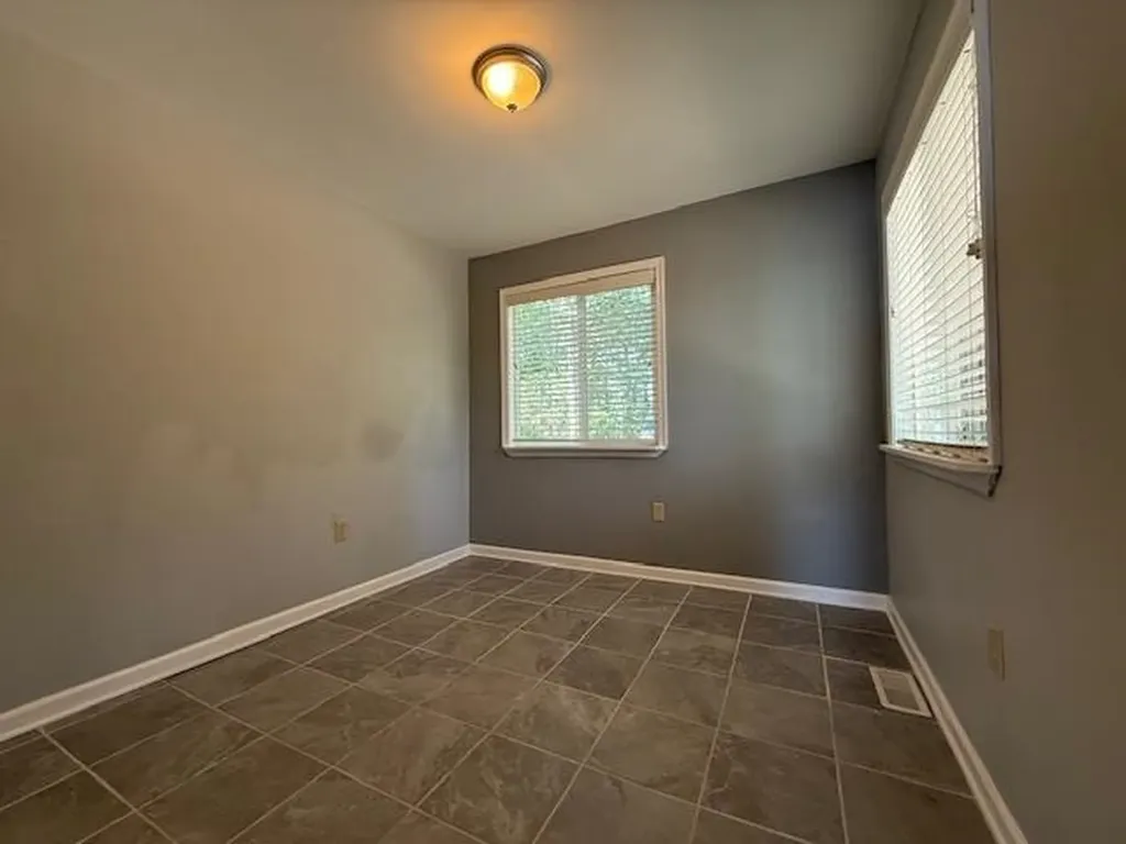 1249 Lakeshore Drive N Louisa VA 23093