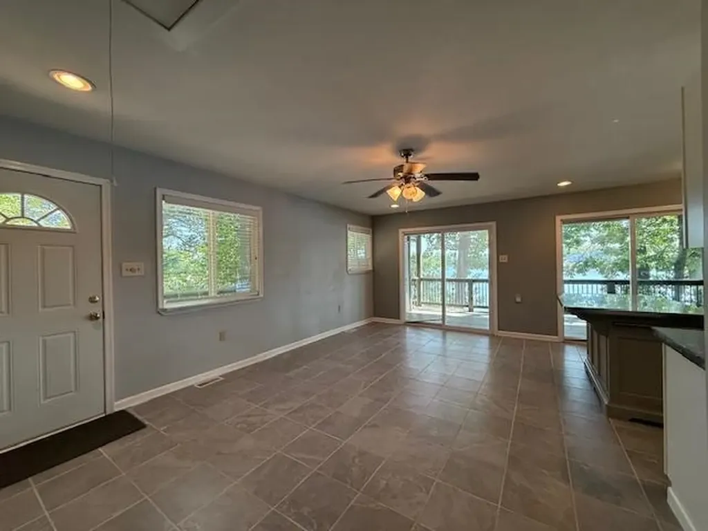 1249 Lakeshore Drive N Louisa VA 23093