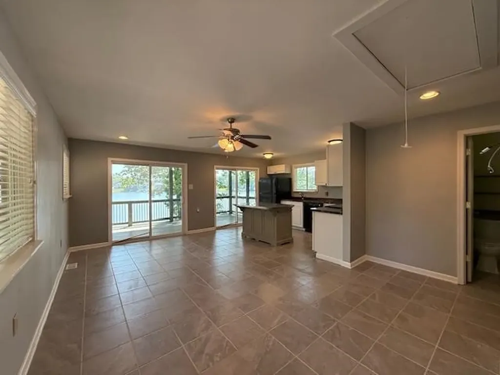 1249 Lakeshore Drive N Louisa VA 23093